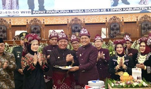 25ab640e-7e7b-4849-8fe2-eb93461a1352